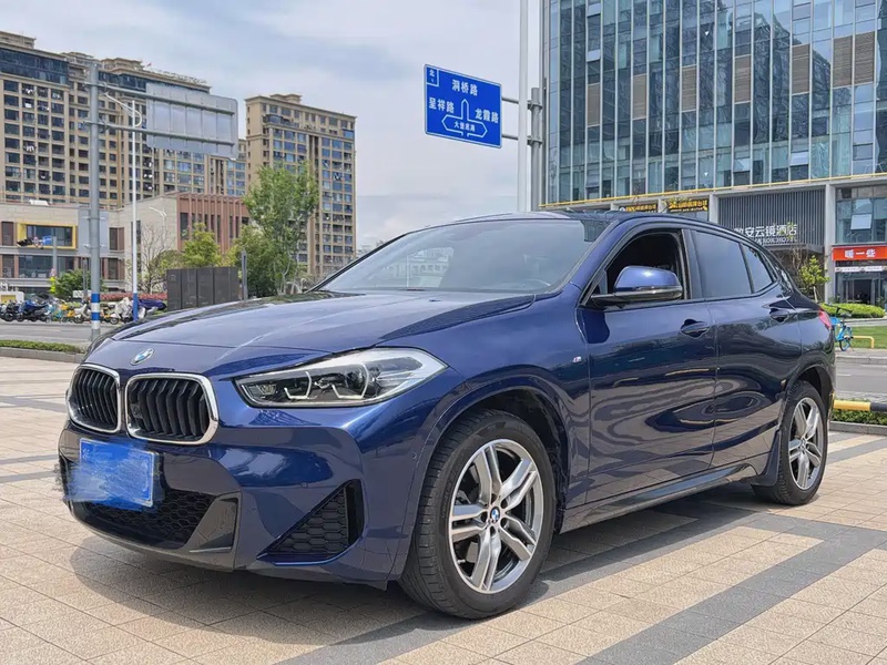 BMW X2