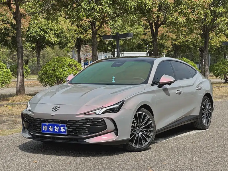 MG MG7
