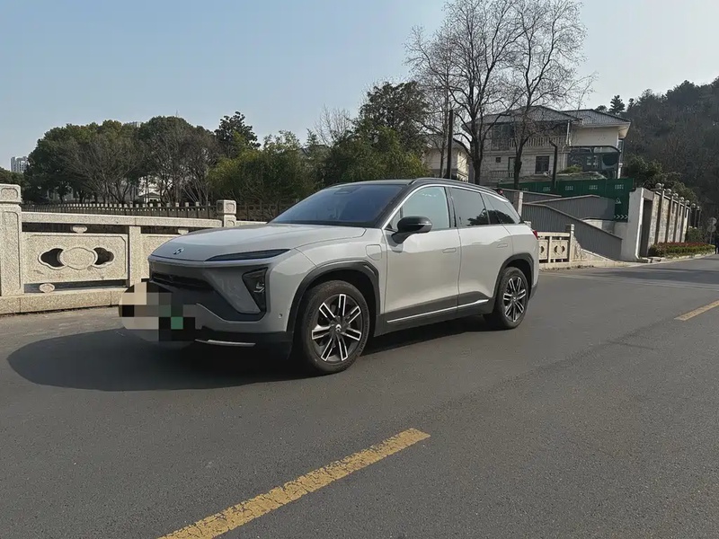 NIO ES6