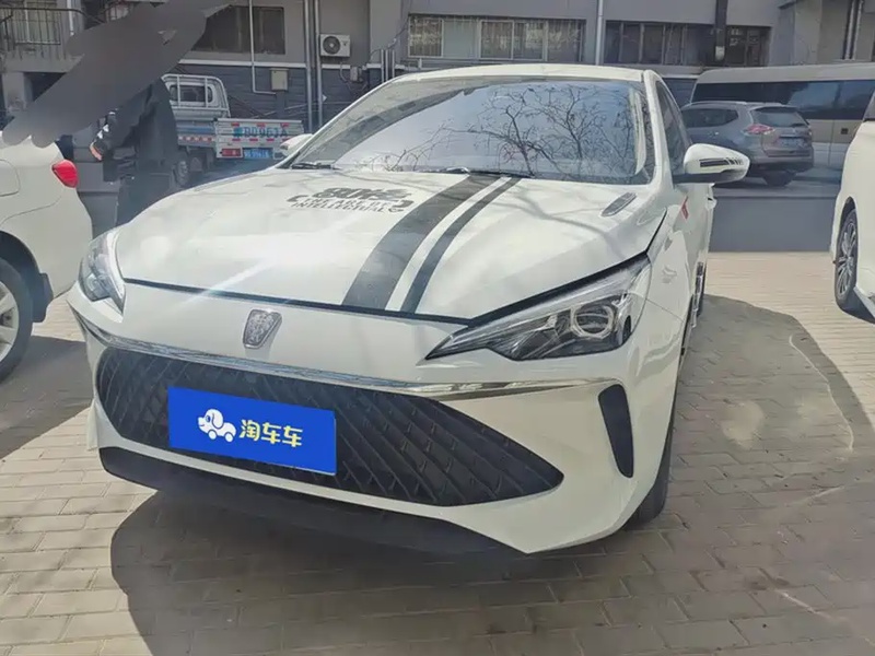 Roewe i5