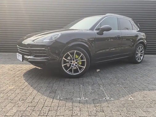 Porsche Cayenne 2022