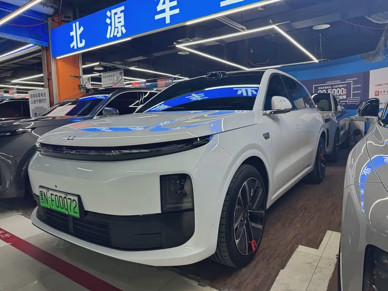 Li Auto L6