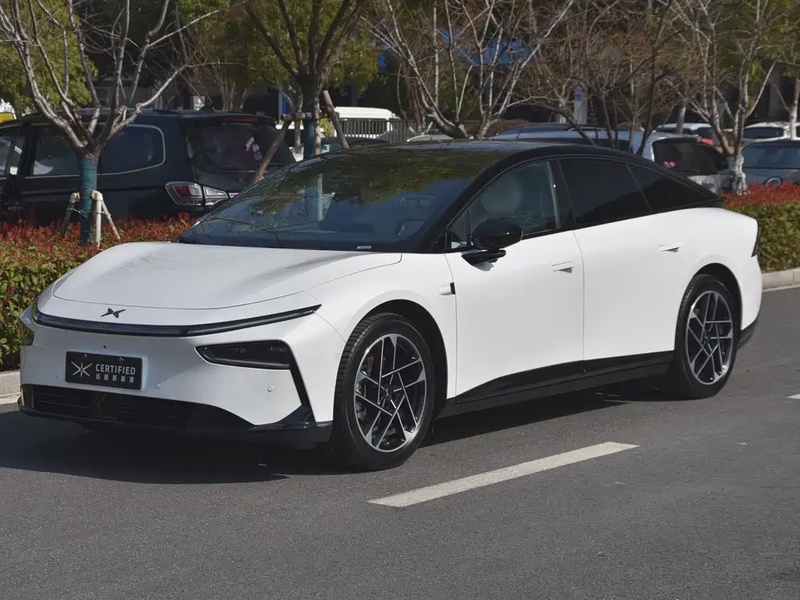 XPeng P7