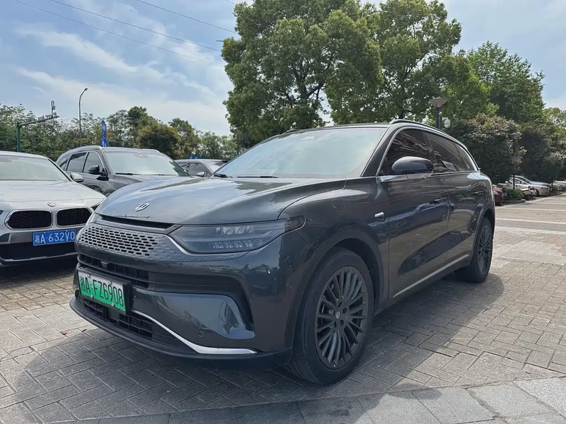 Leapmotor C11