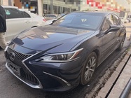 Lexus ES 2019
