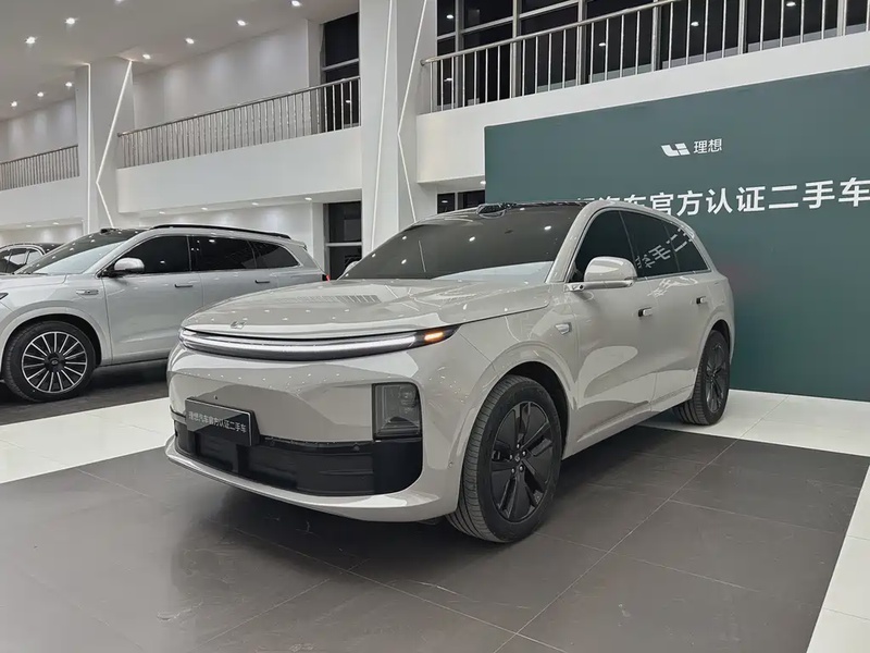 Li Auto L6