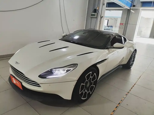 Aston Martin DB11 2019