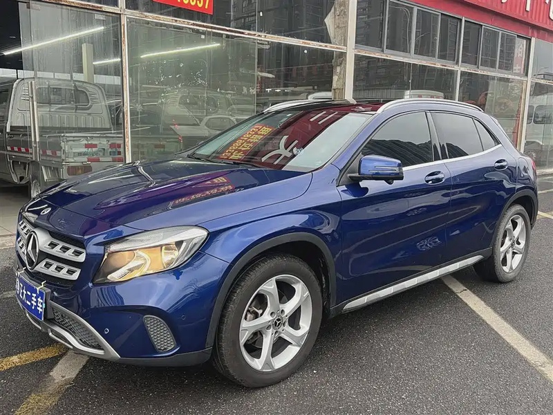 Mercedes-Benz GLA-Class