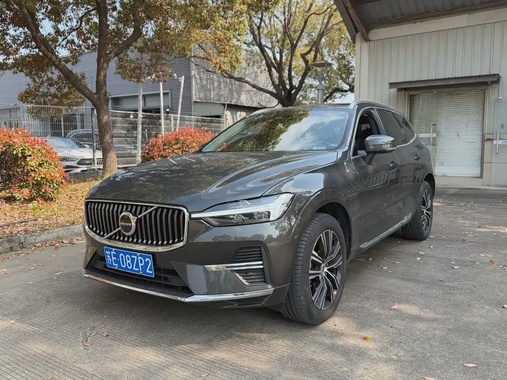 Volvo XC60 2022