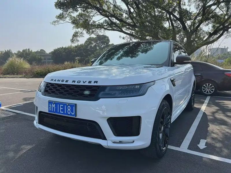 Land Rover Sport