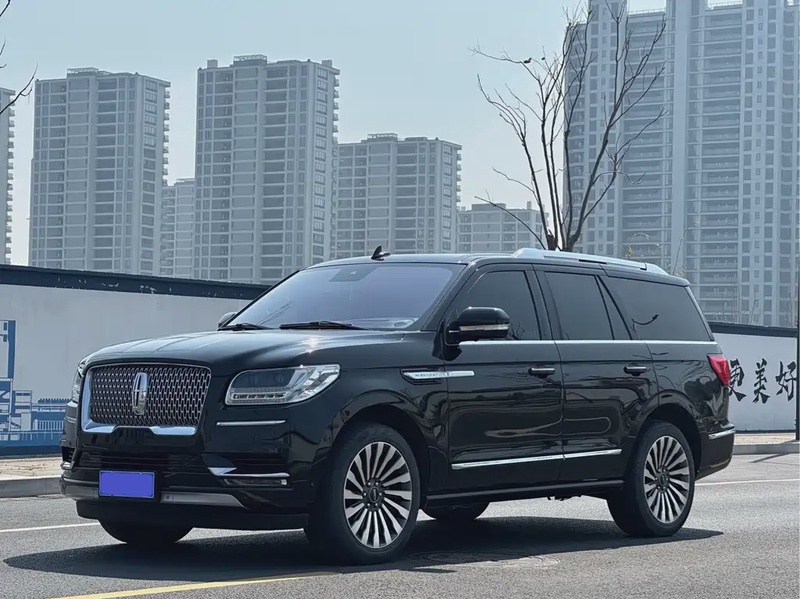 Lincoln Navigator