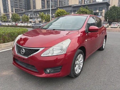 Nissan Tiida 2014