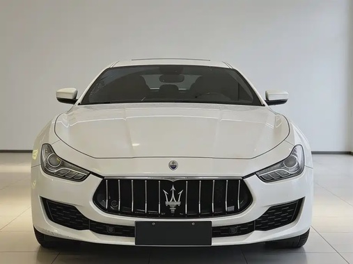 Maserati Ghibli 2021