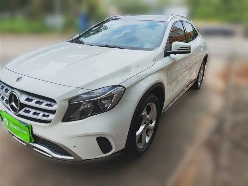 Mercedes-Benz GLA-Class