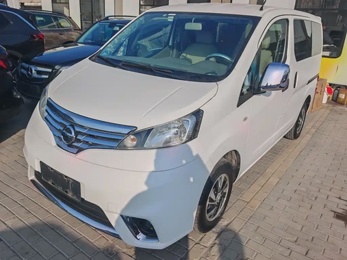 Nissan NV200 2017