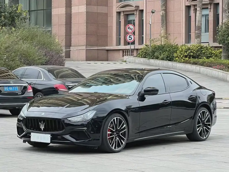 Maserati Ghibli