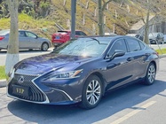 Lexus ES 2019