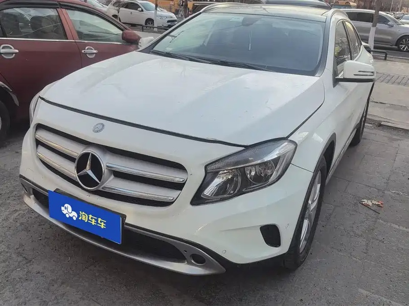 Mercedes-Benz GLA-Class