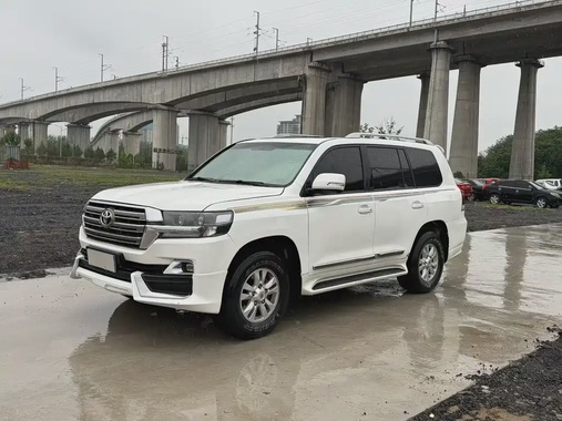 Toyota Land Cruiser 2014