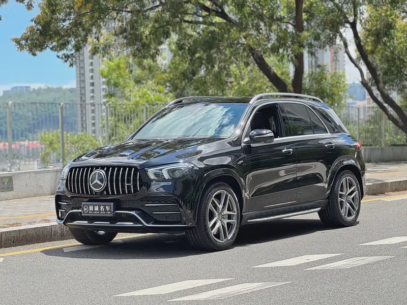 Mercedes-Benz SLS AMG