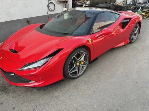 Ferrari F8 2022