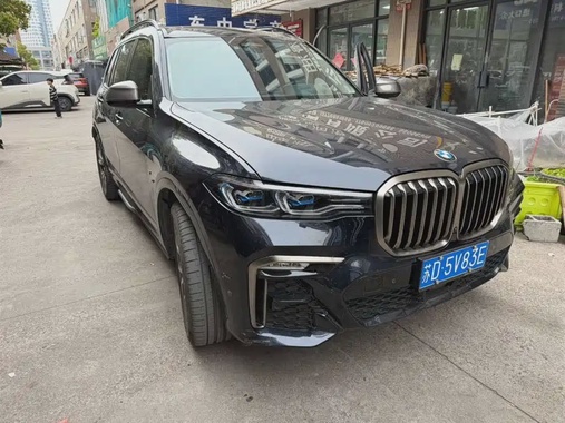 BMW X7 2022
