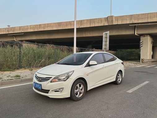 Hyundai Verna 2016