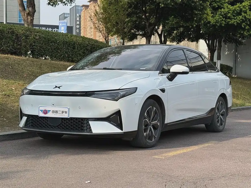 XPeng P5