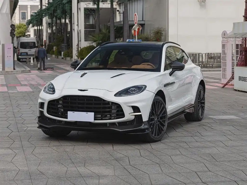 Aston Martin DBX