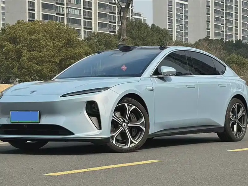 NIO ET5