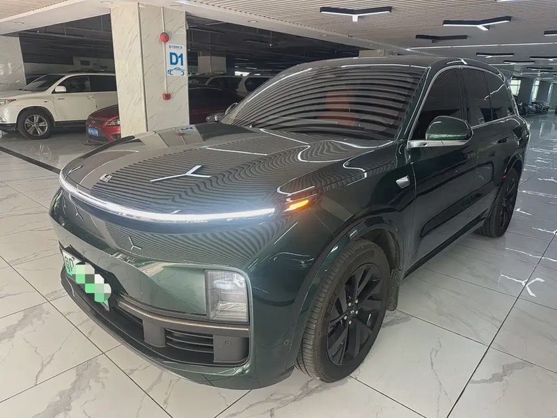 Li Auto L8