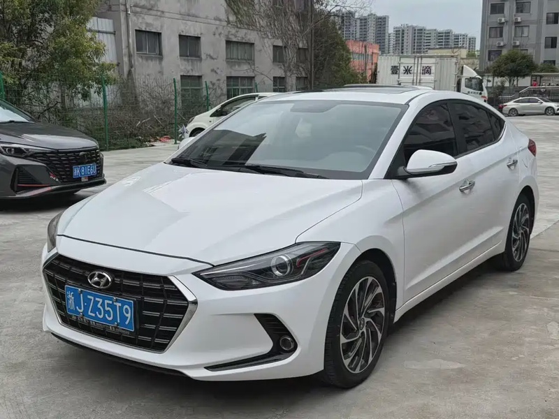 Hyundai Elantra