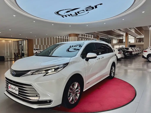 Toyota Sienna 2024