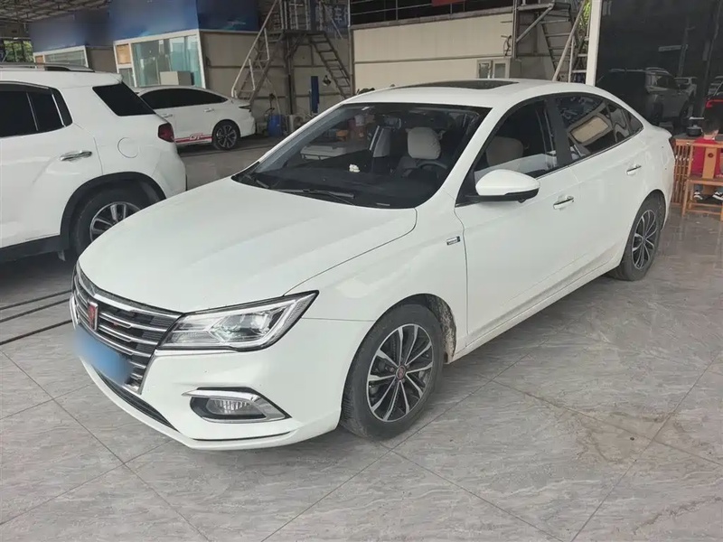 Roewe i5