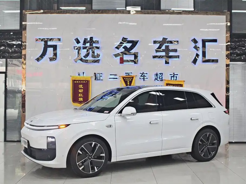 Li Auto L6