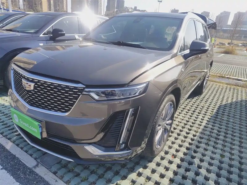 Cadillac XT6