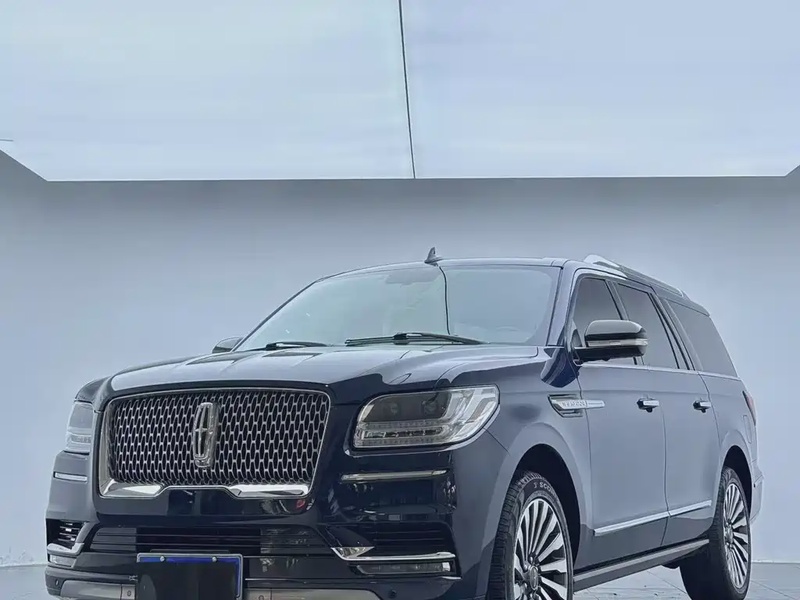 Lincoln Navigator
