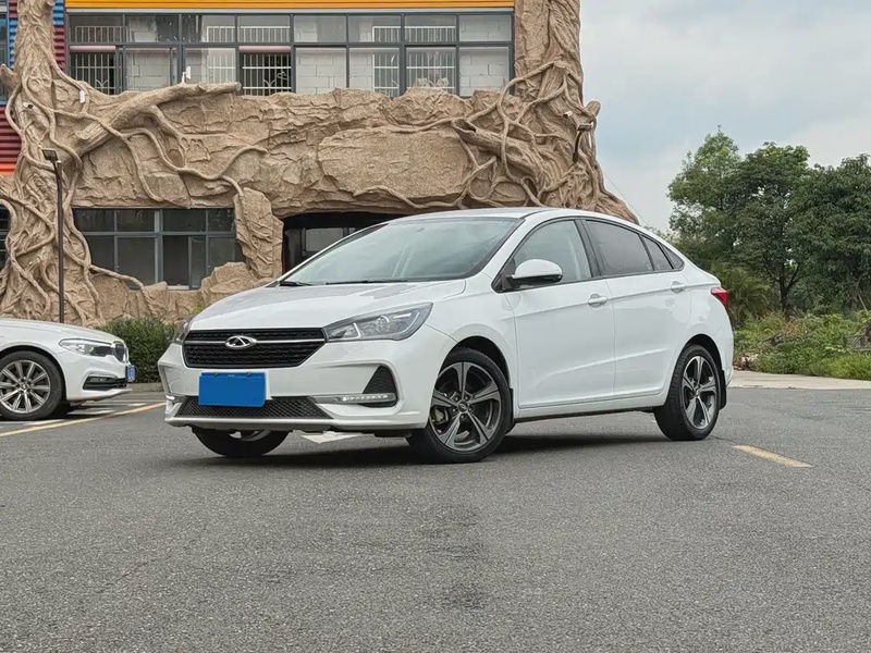Chery Arrizo 5