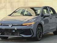 Volkswagen Golf 2025