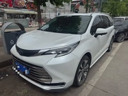 Toyota Sienna 2024