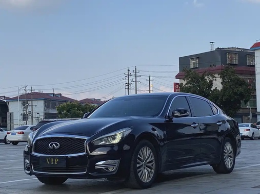 Infiniti Q70 2018
