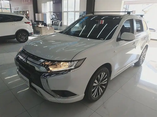 Mitsubishi Outlander 2023