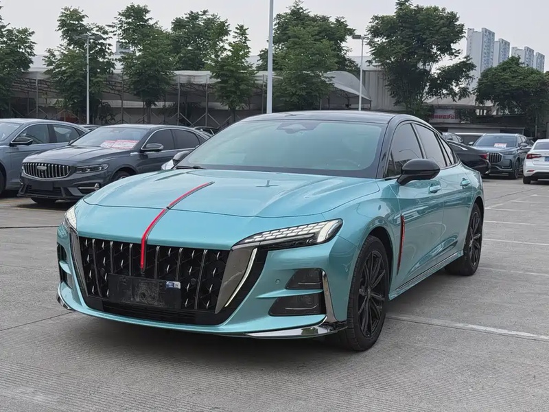 Hongqi H6