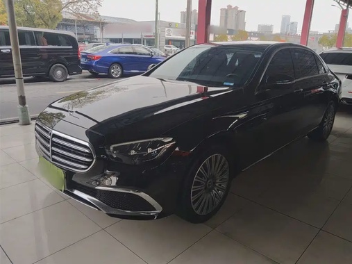 Mercedes-Benz E-Class 2022