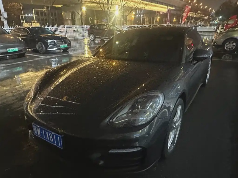 Porsche Panamera