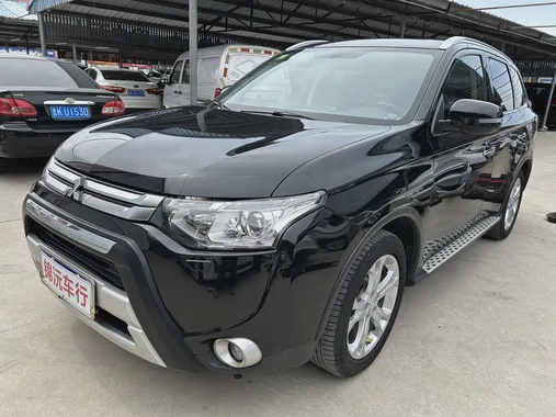 Mitsubishi Outlander 2015