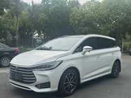 BYD MAX 2018