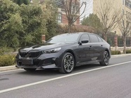 BMW 5 Series 2025