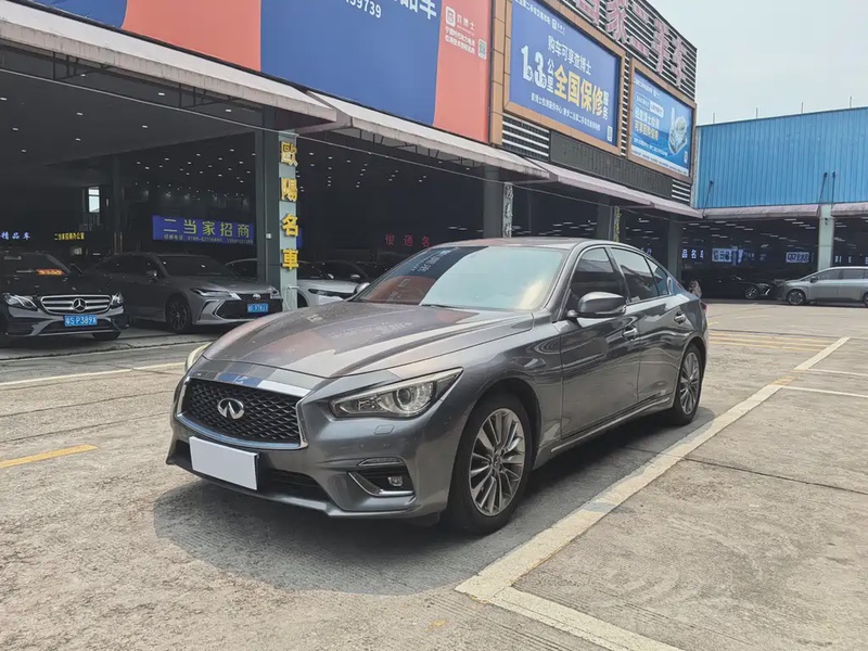 Infiniti Q50