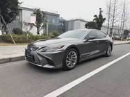 Lexus LS 2020